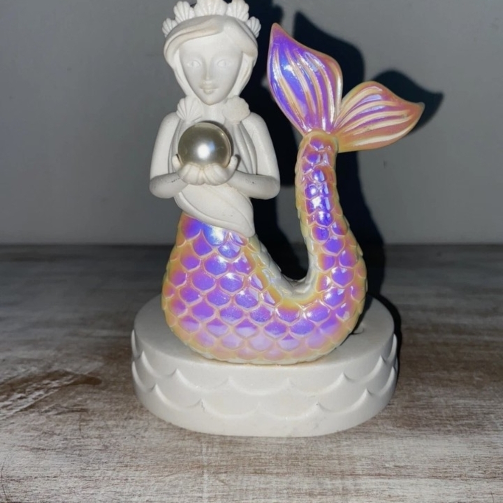 Iridescent Mermaid Soap Holder Bath & Body Works🧜‍♀️🧜‍♀️🧜‍♀️
